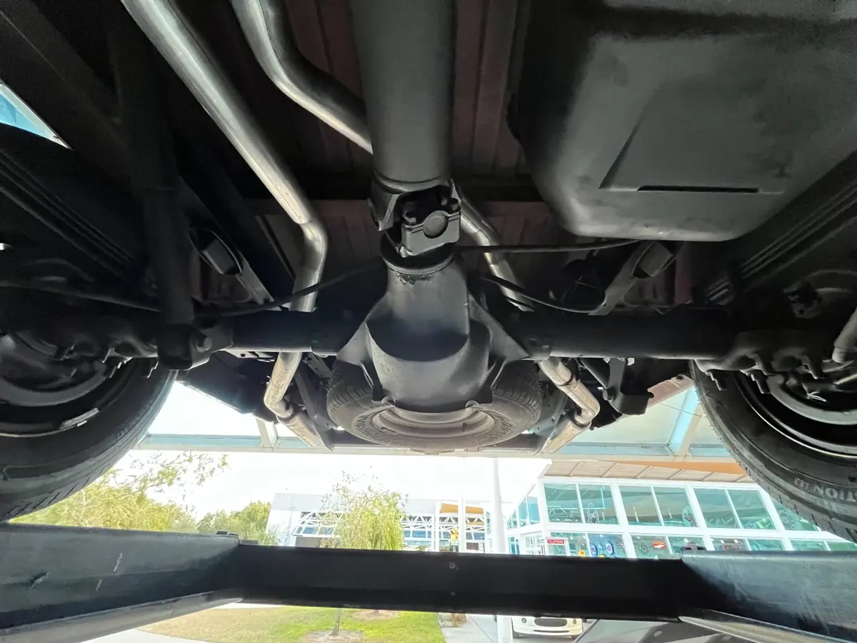 Vehicle photo 58