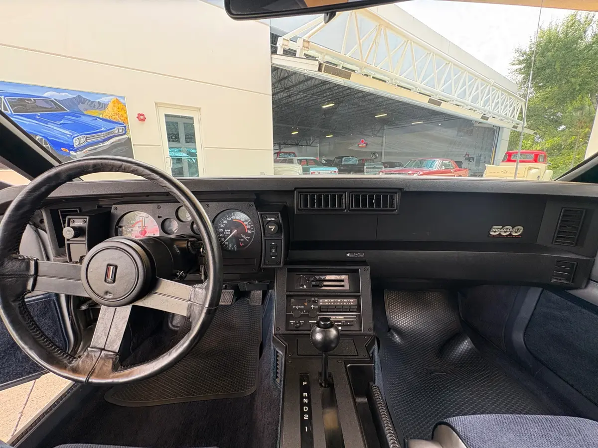 Vehicle photo 40