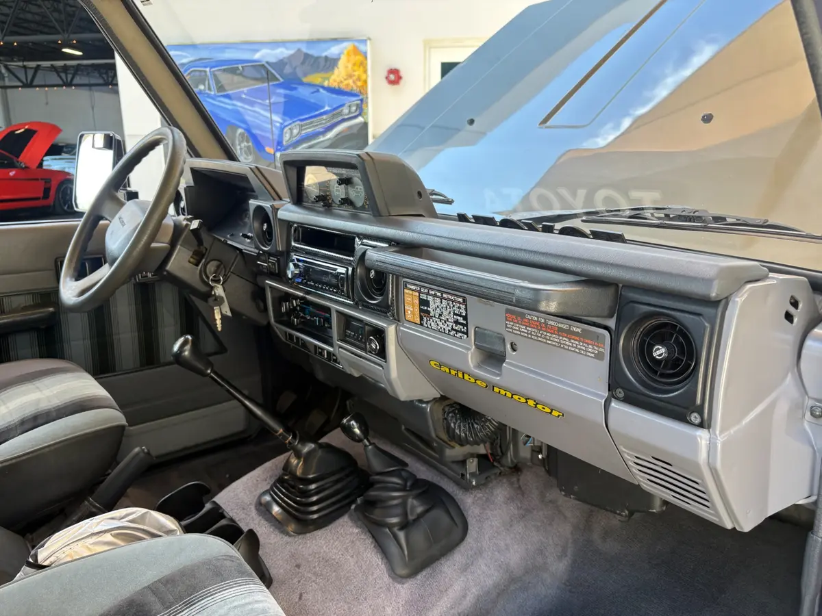 Vehicle photo 39