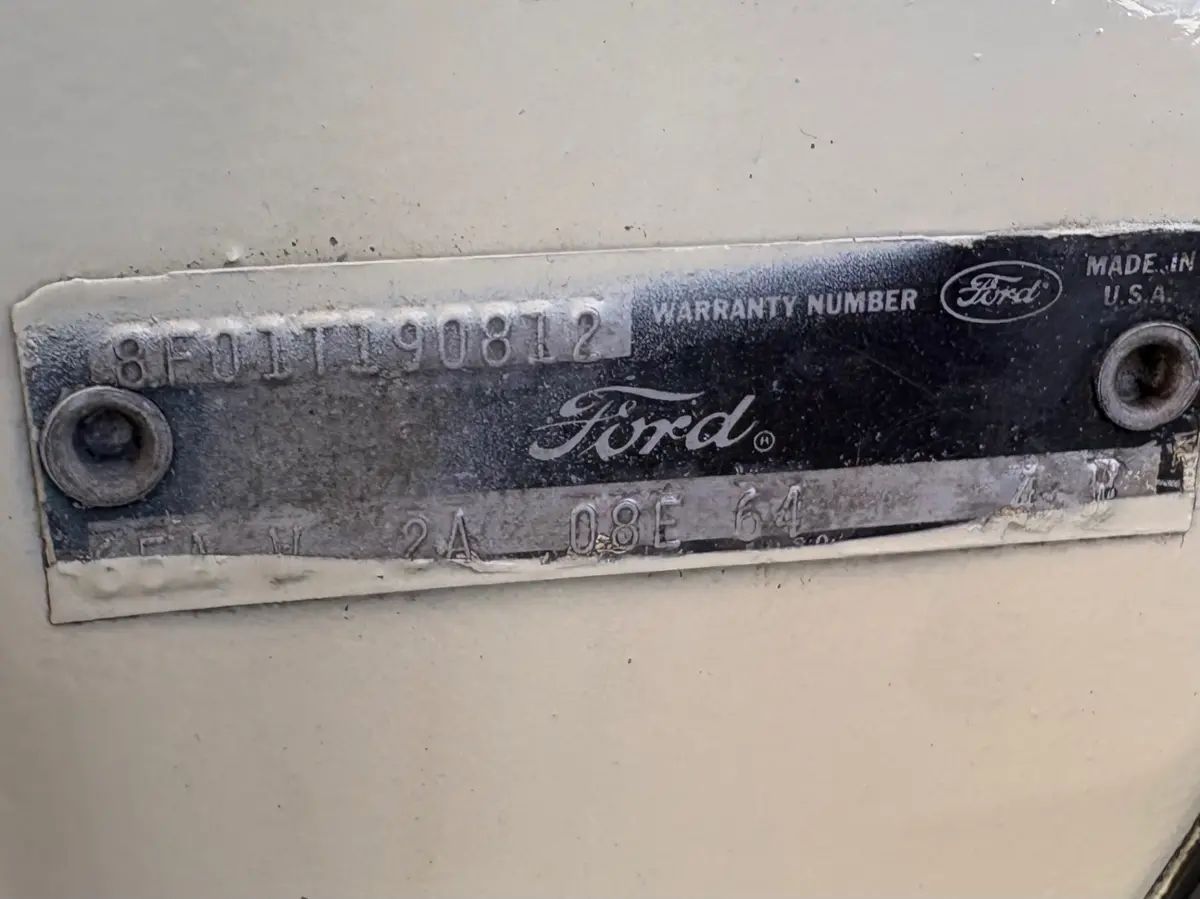 Vehicle photo 22