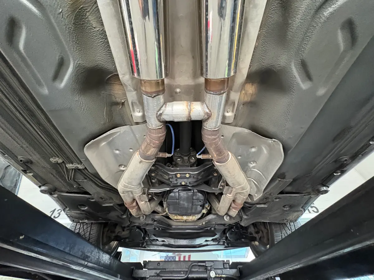 Vehicle photo 53
