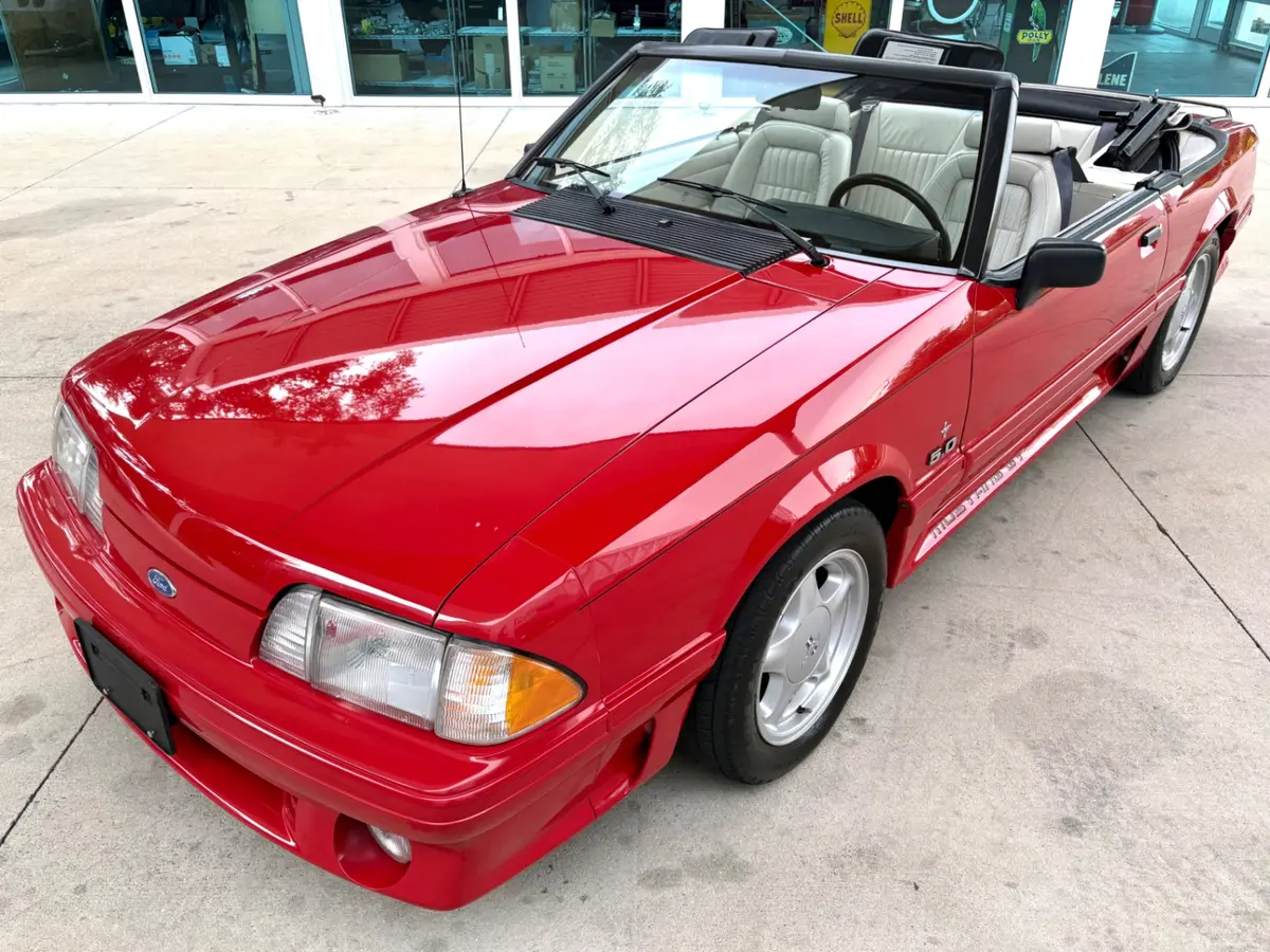 Vehicle photo 20