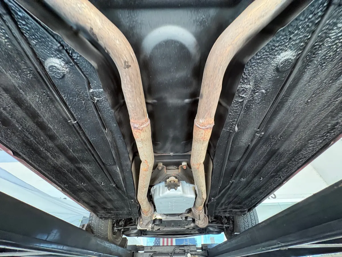 Vehicle photo 50