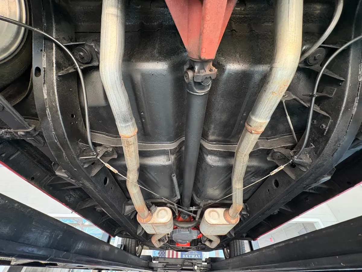 Vehicle photo 44