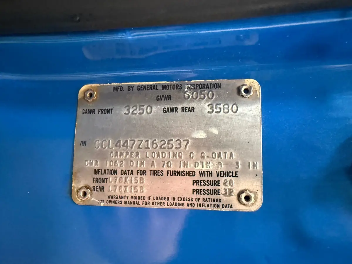 Vehicle photo 10