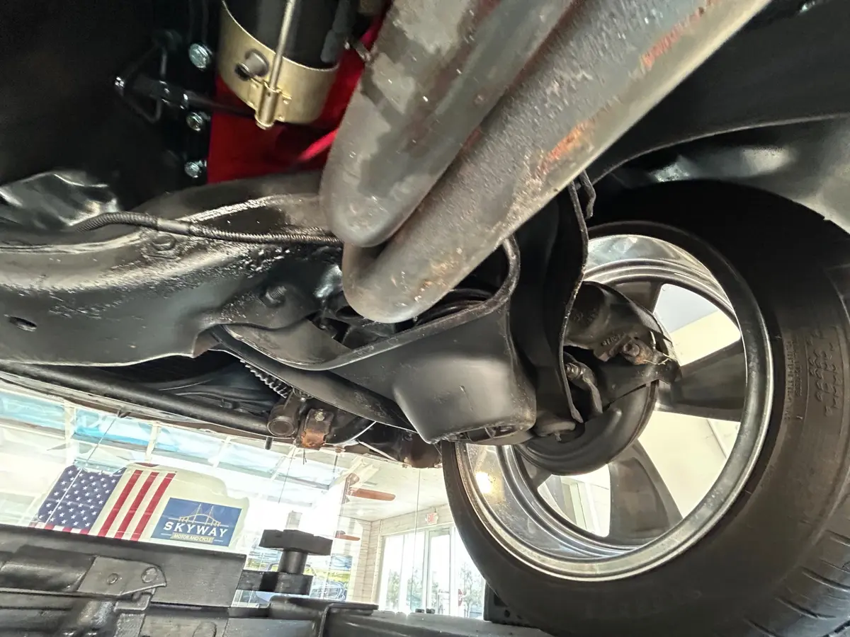 Vehicle photo 48