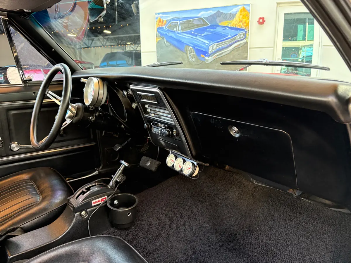 Vehicle photo 39