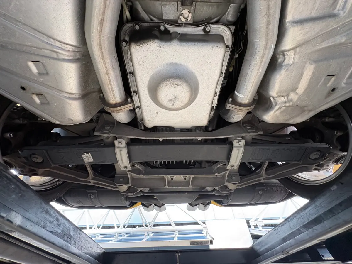 Vehicle photo 62