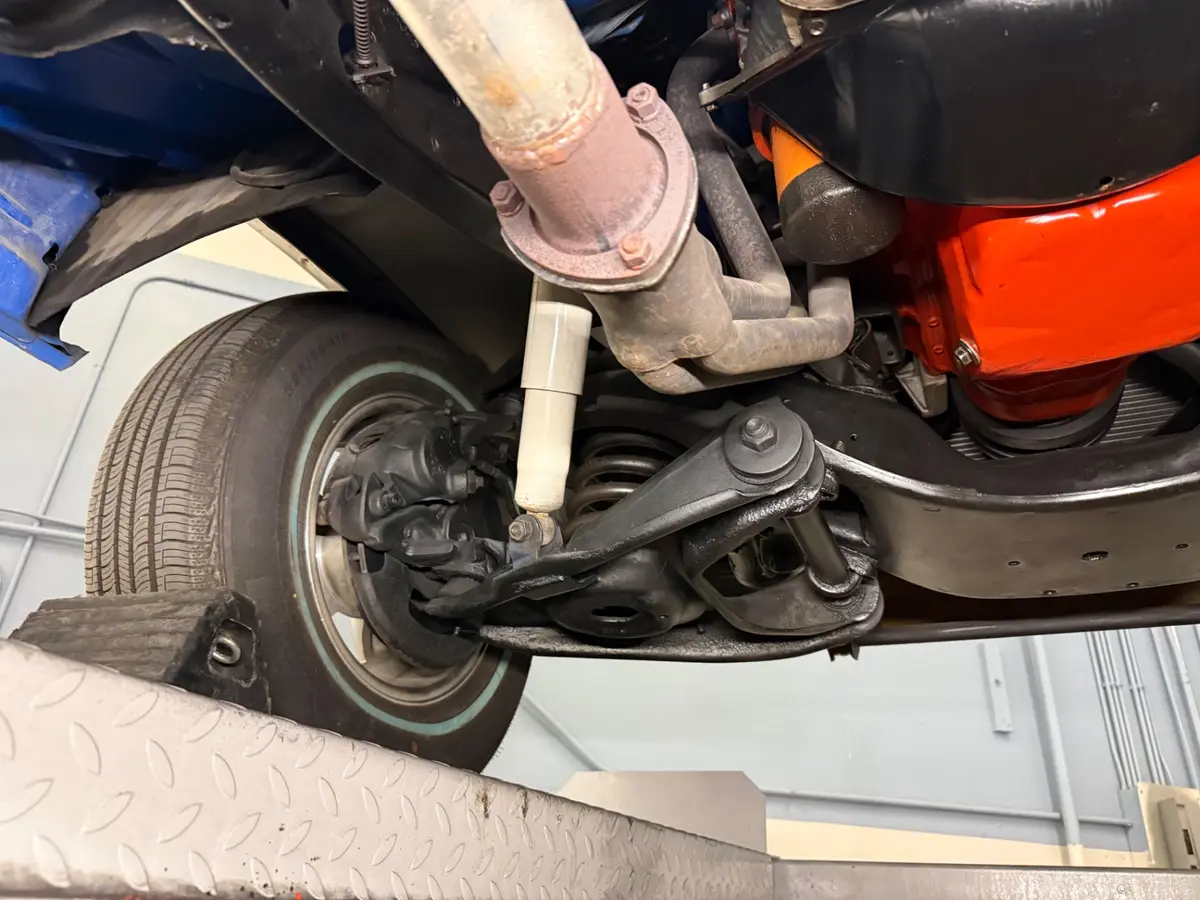 Vehicle photo 49