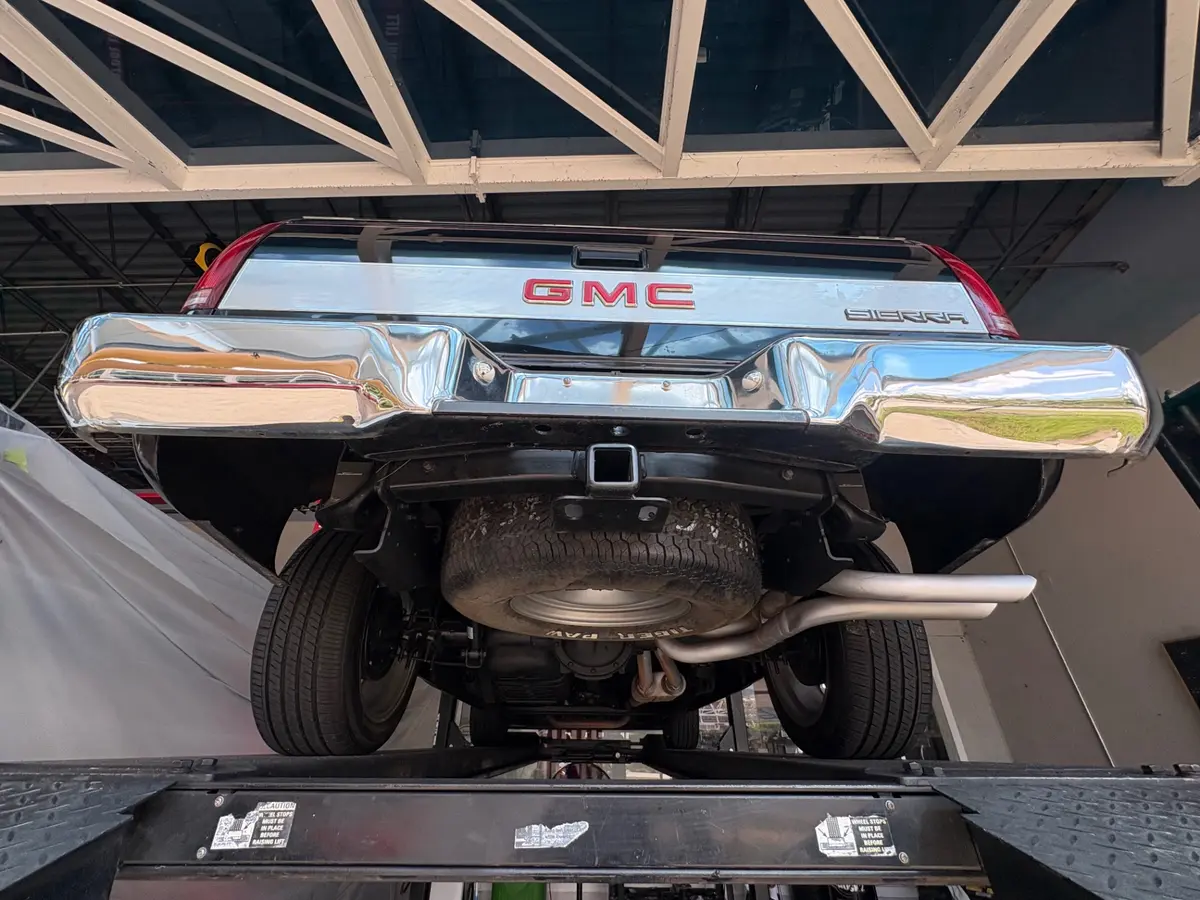 Vehicle photo 41