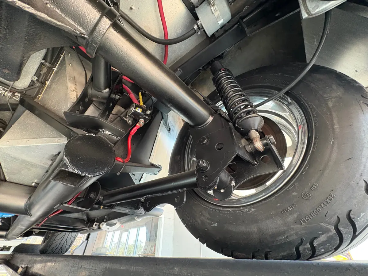 Vehicle photo 47