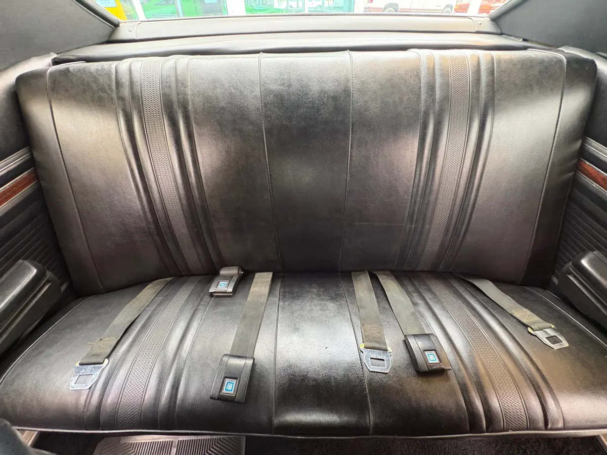 Vehicle photo 41