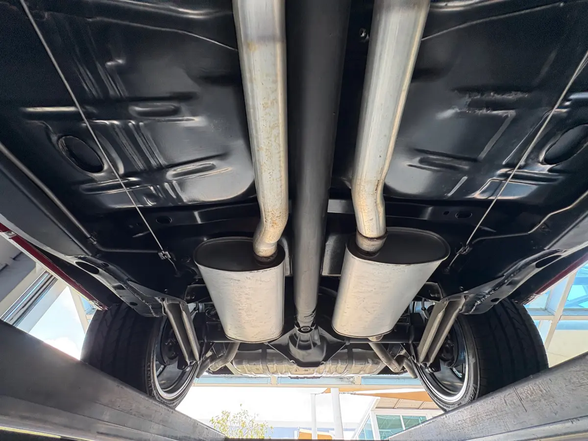 Vehicle photo 64