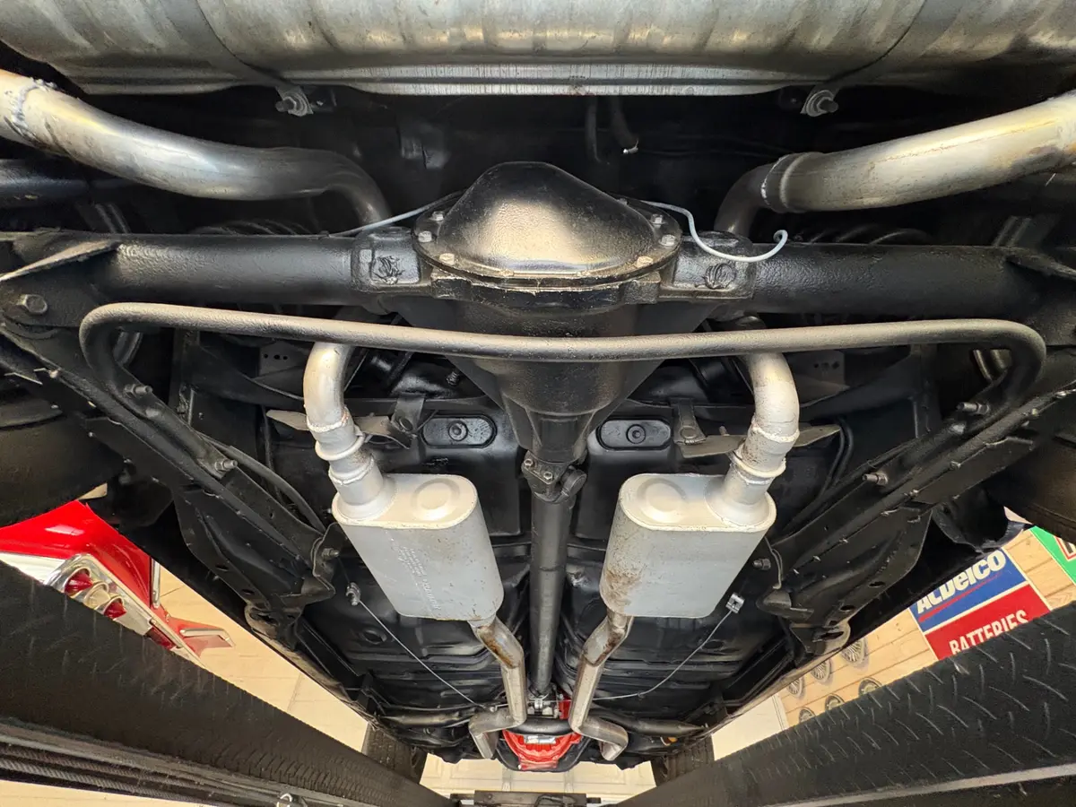 Vehicle photo 108