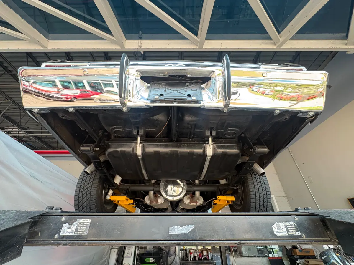 Vehicle photo 46