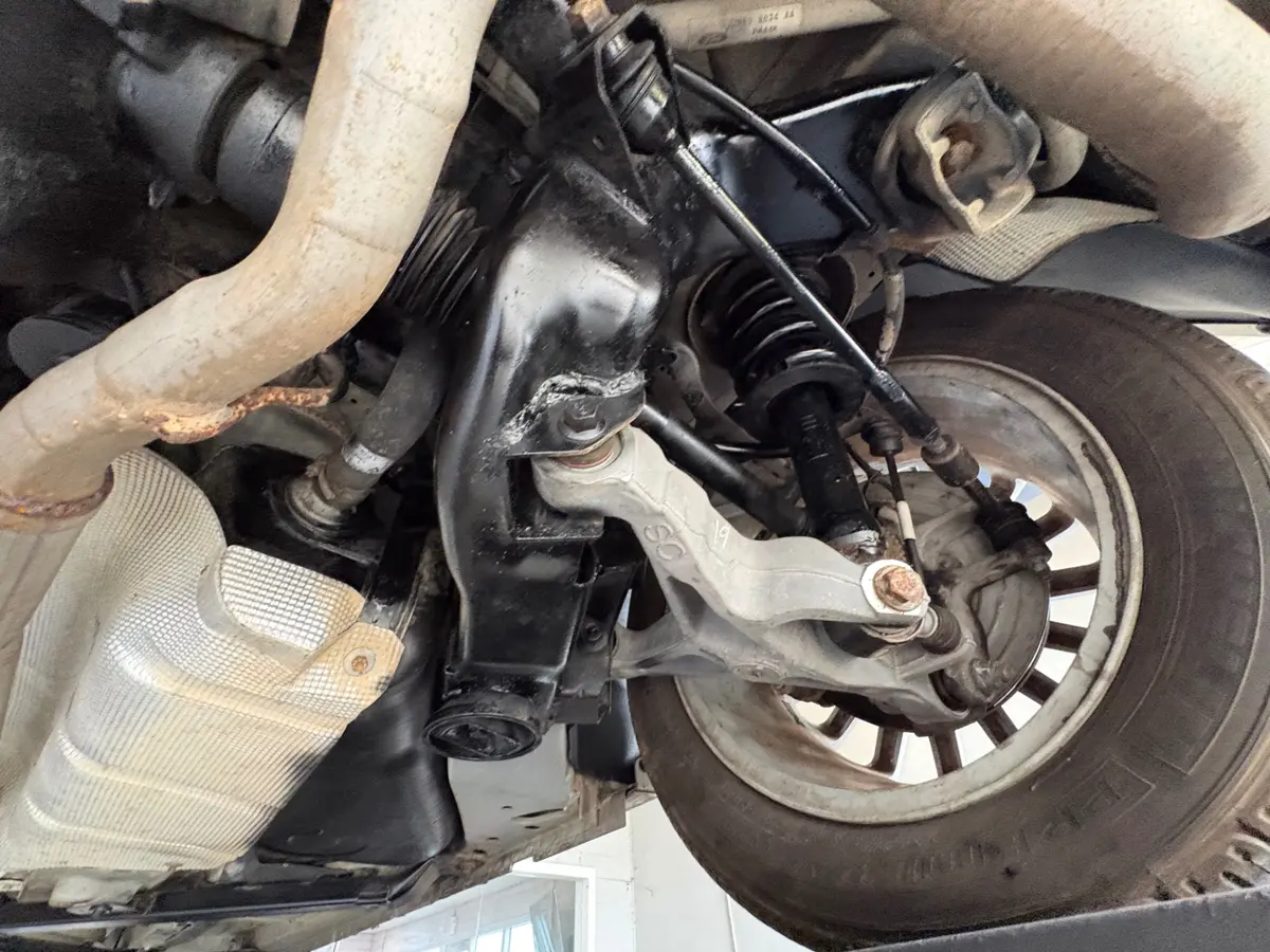 Vehicle photo 51