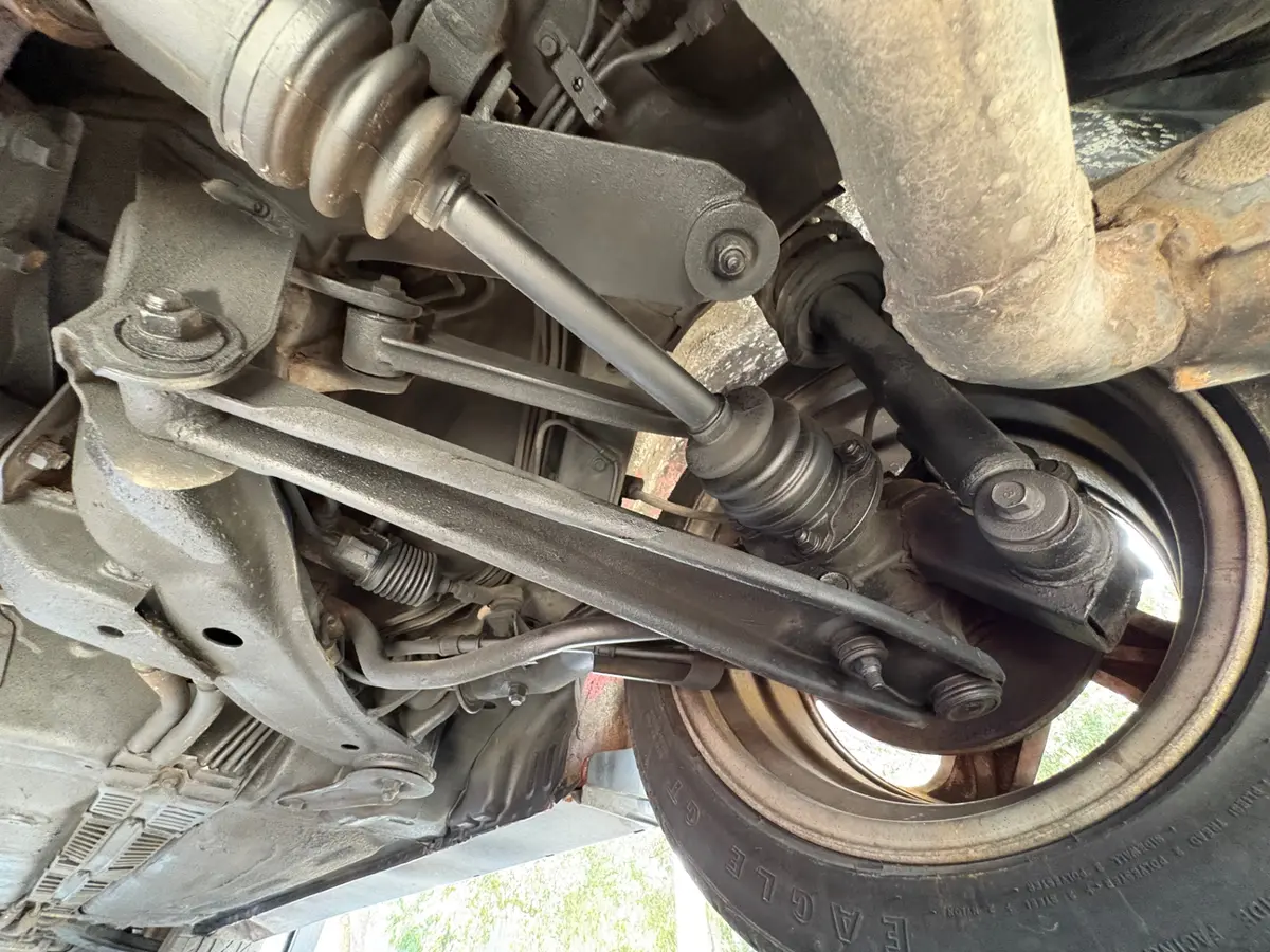 Vehicle photo 49
