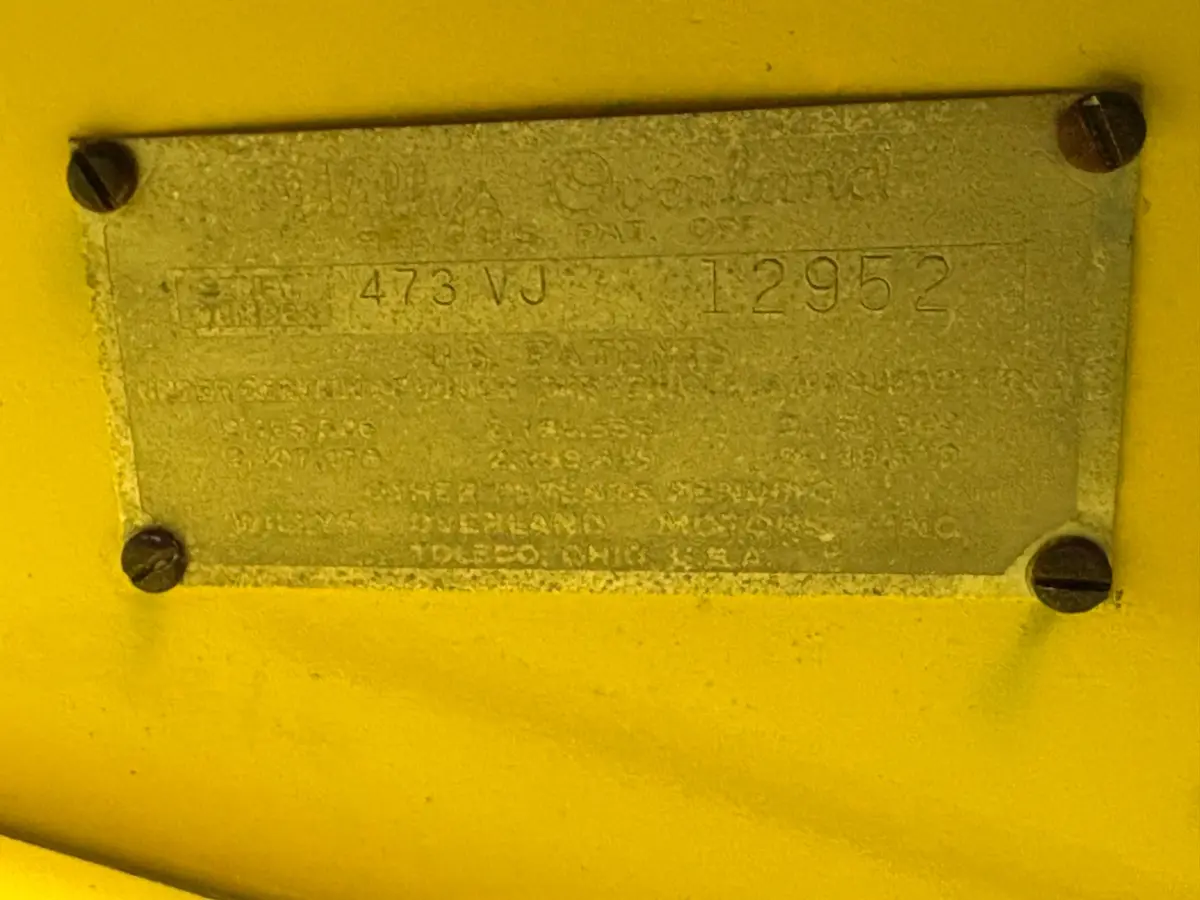 Vehicle photo 26