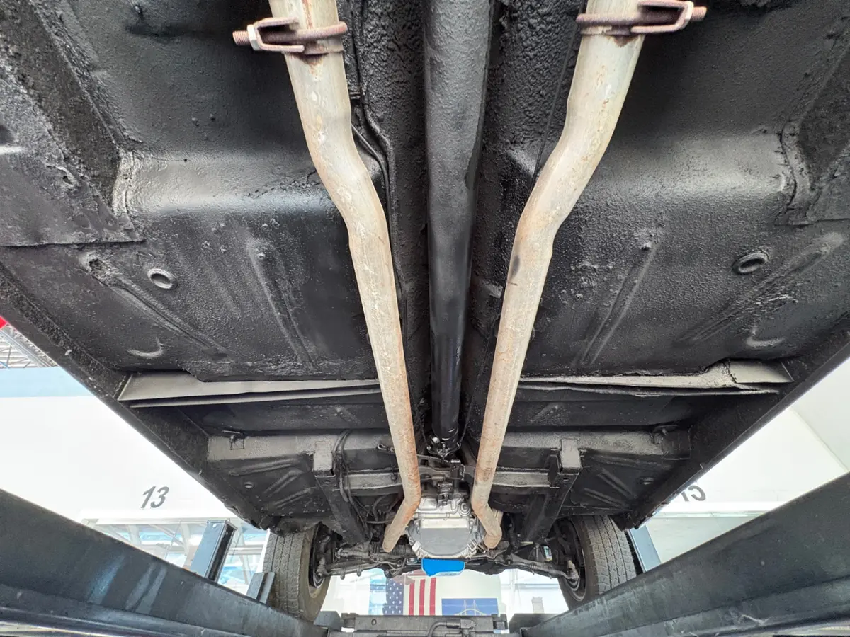 Vehicle photo 49