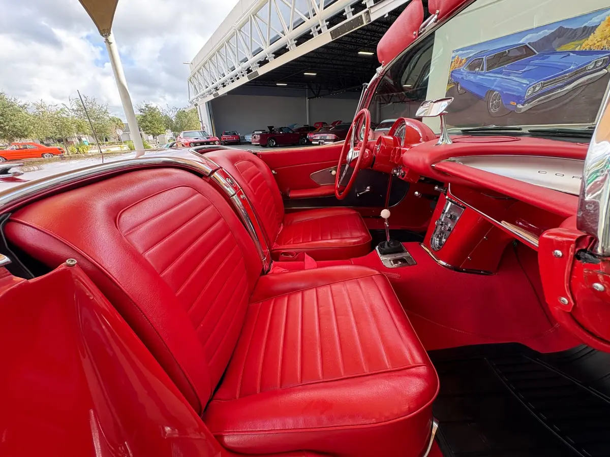 Vehicle photo 44