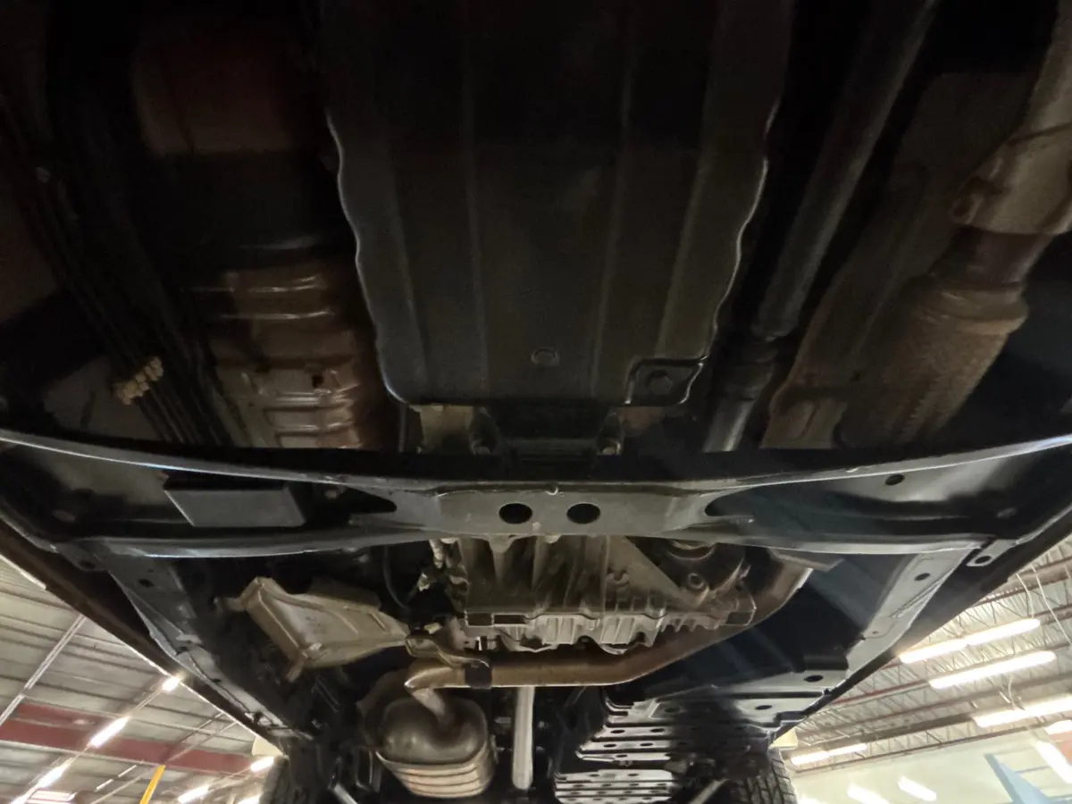 Vehicle photo 49