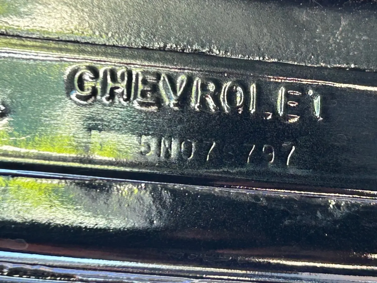 Vehicle photo 14