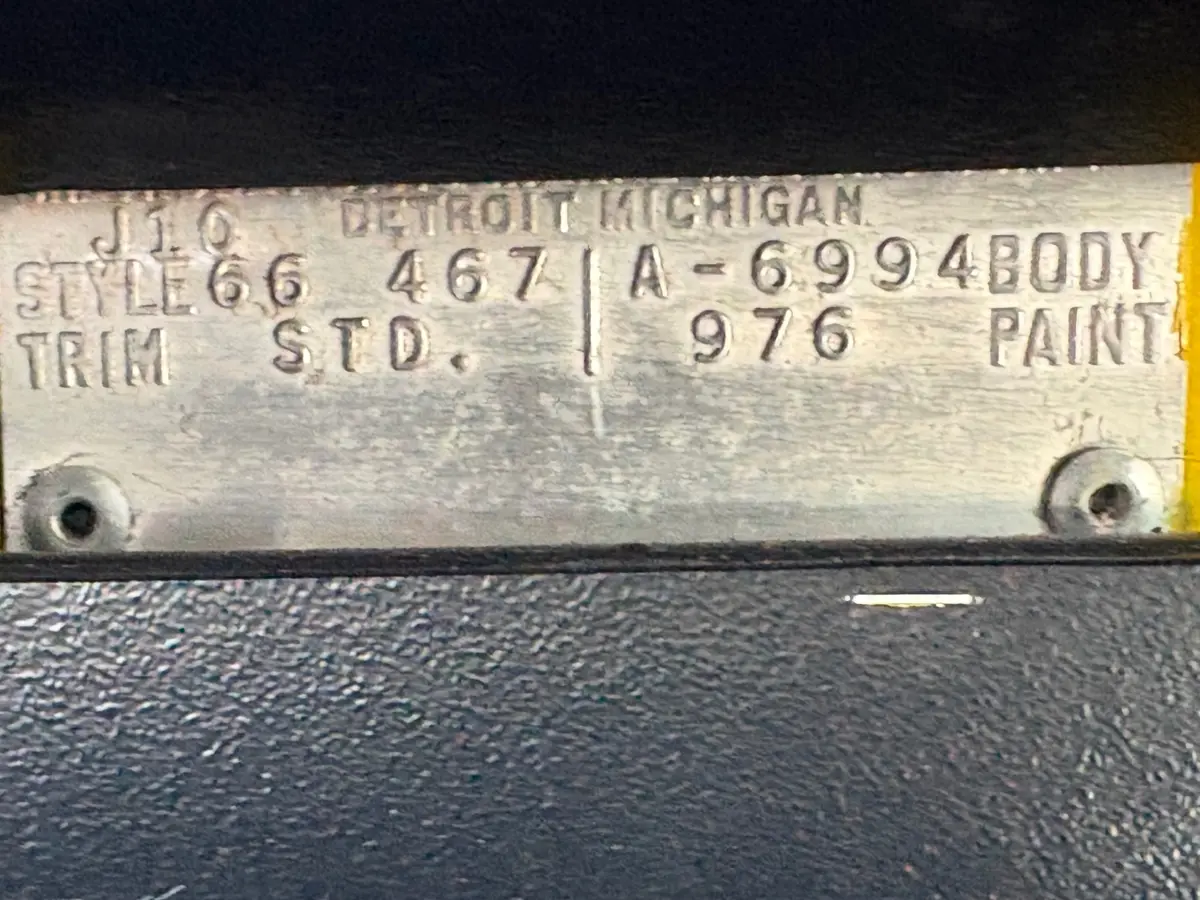 Vehicle photo 32