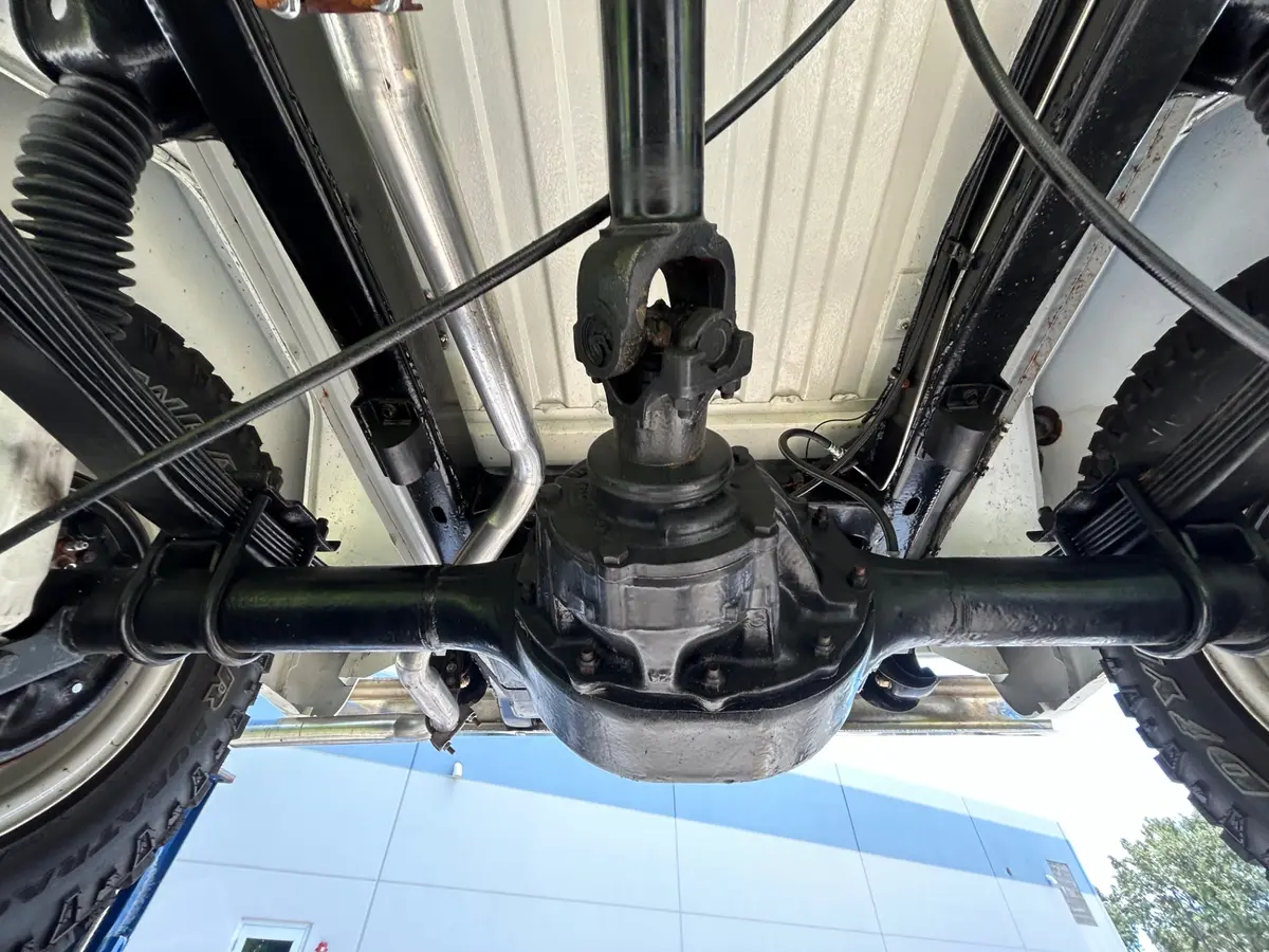Vehicle photo 51