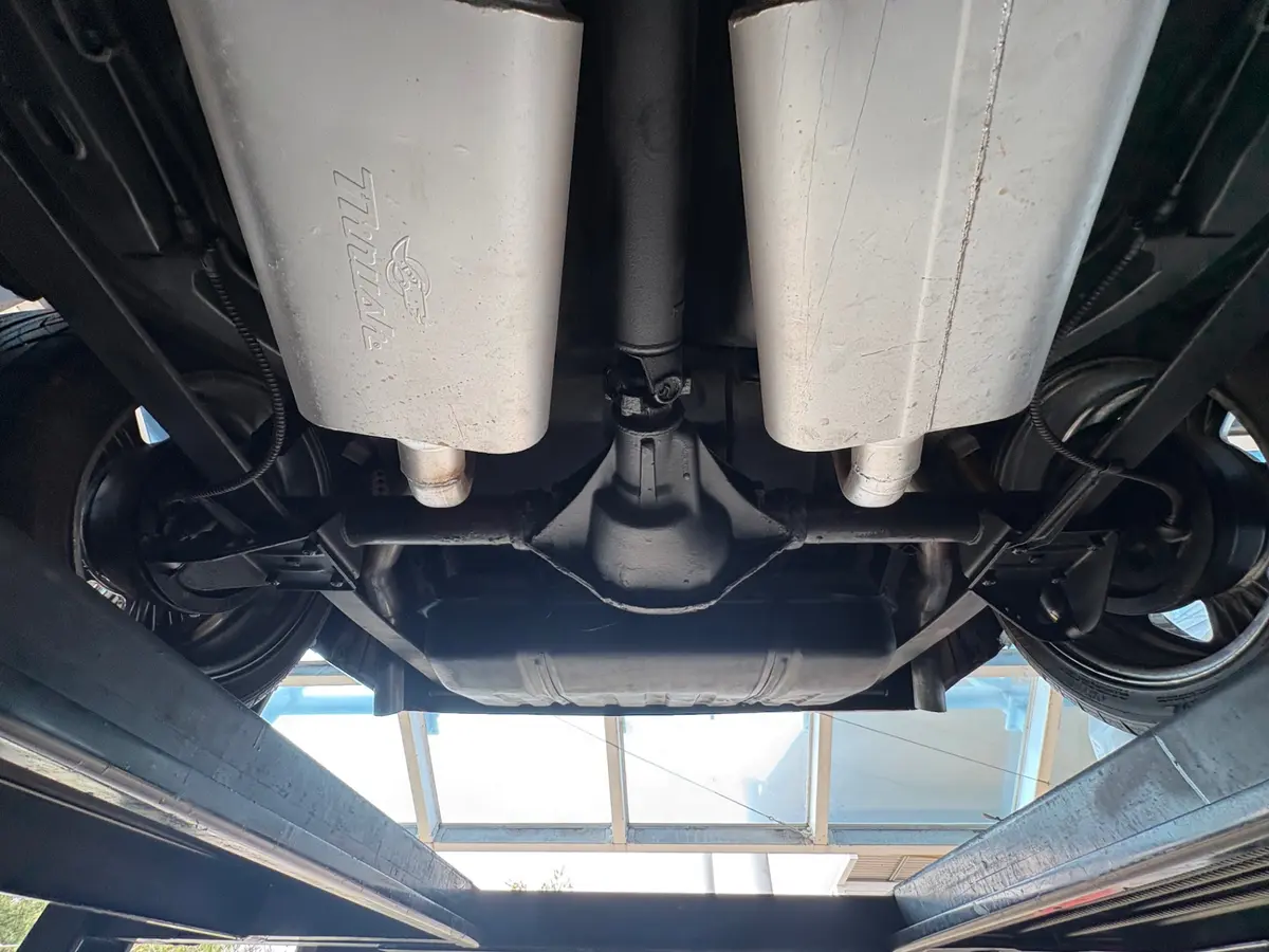 Vehicle photo 58