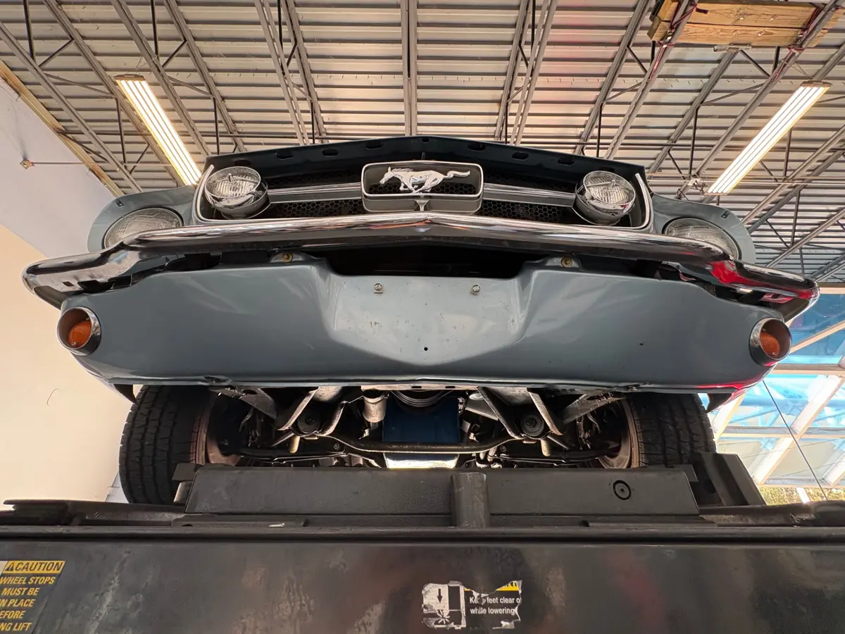 Vehicle photo 56