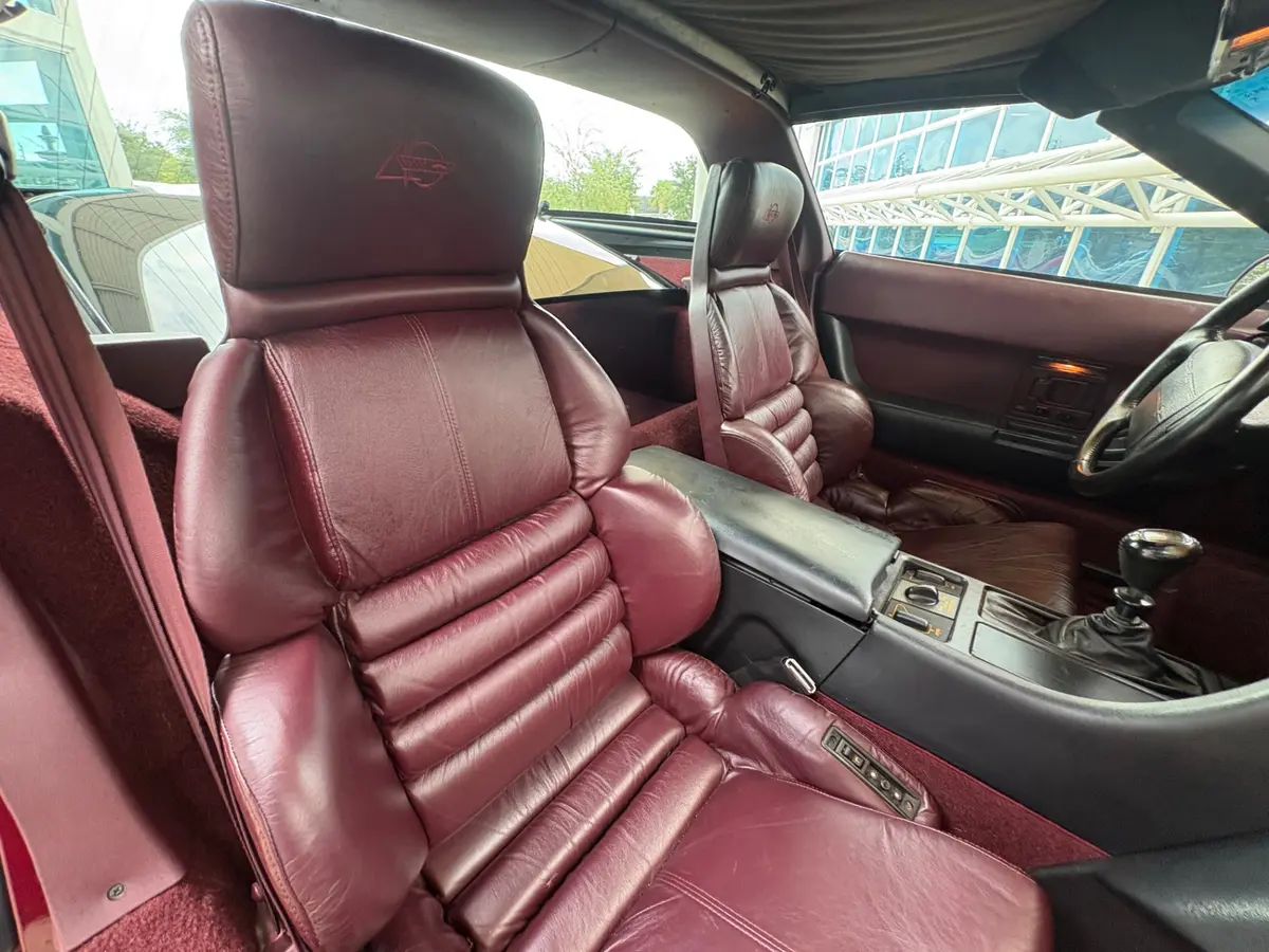 Vehicle photo 40