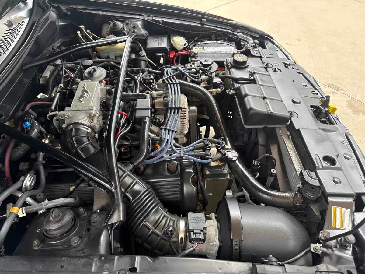 Vehicle photo 32