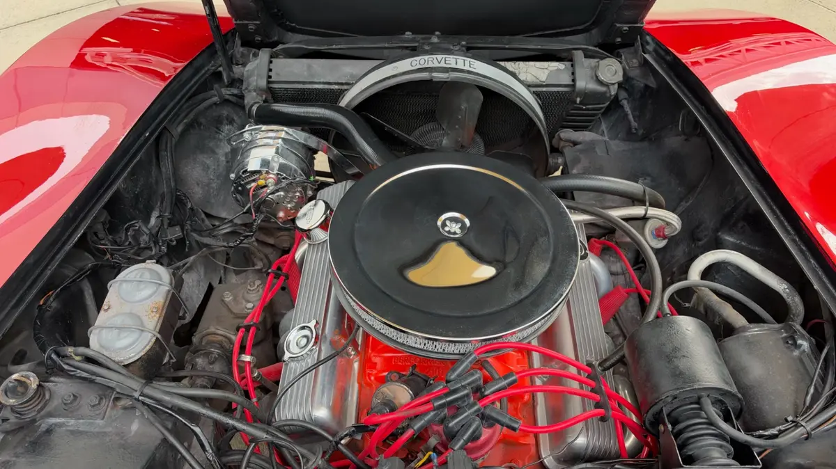 Vehicle photo 28