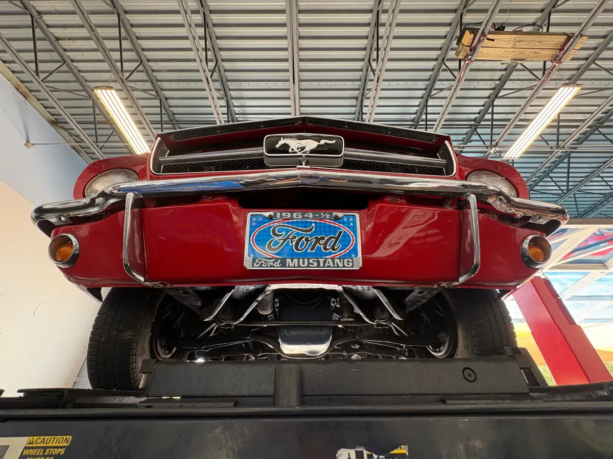Vehicle photo 56