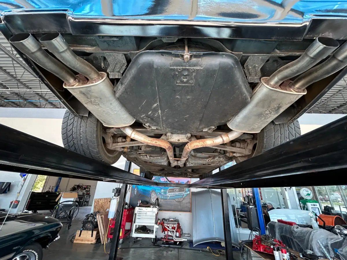 Vehicle photo 31