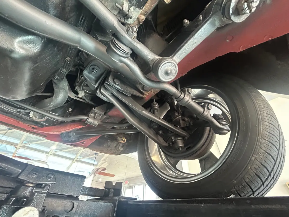 Vehicle photo 40