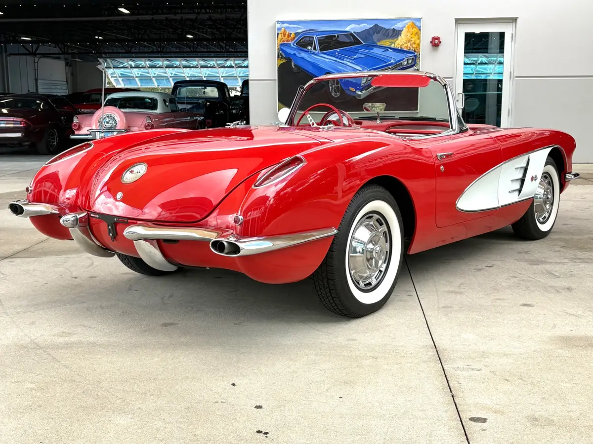 Vehicle photo 6