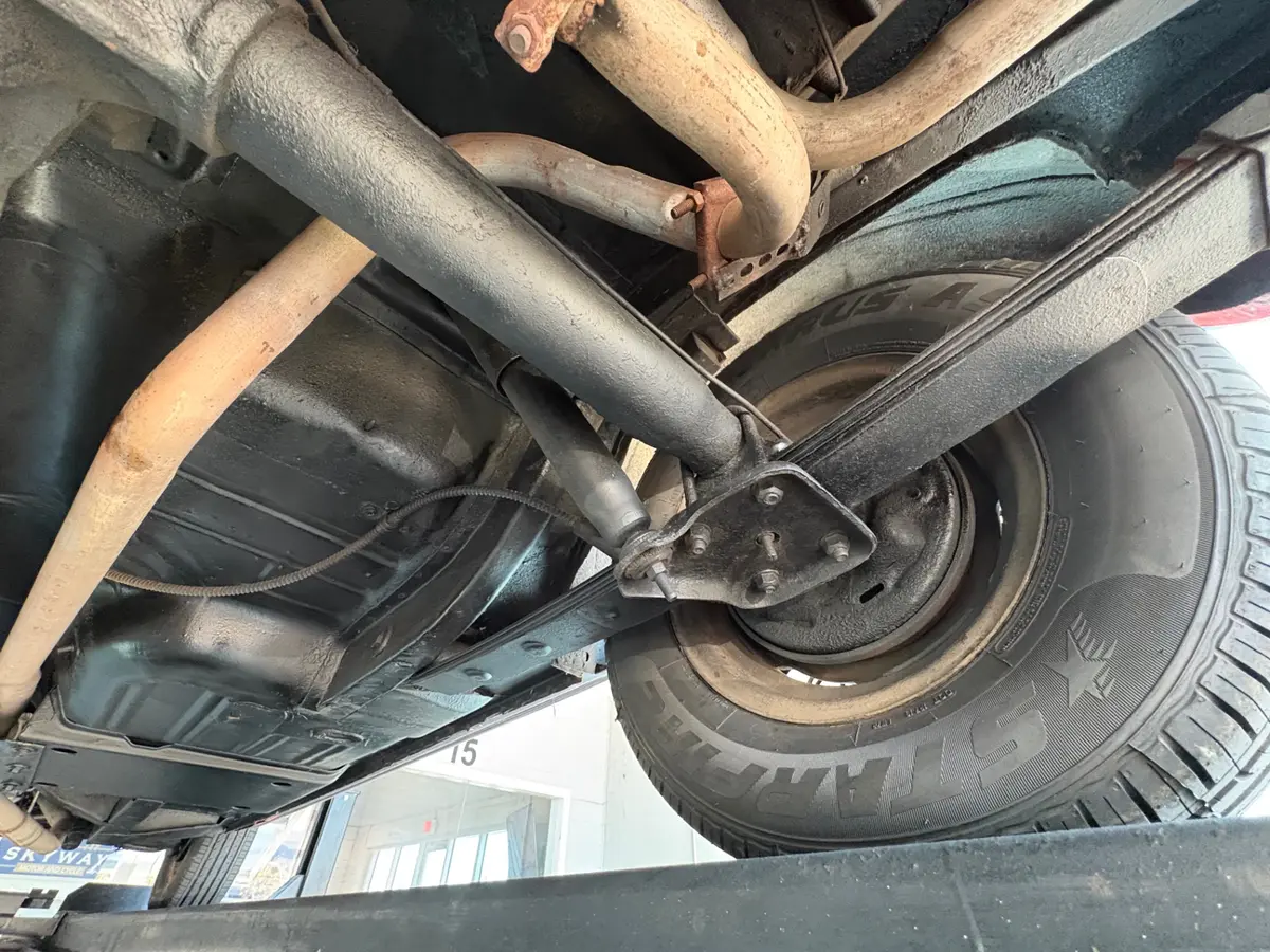 Vehicle photo 45