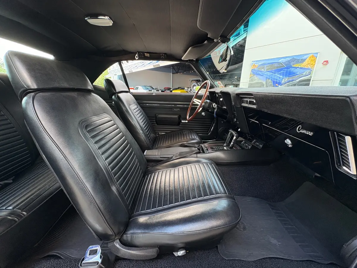 Vehicle photo 39
