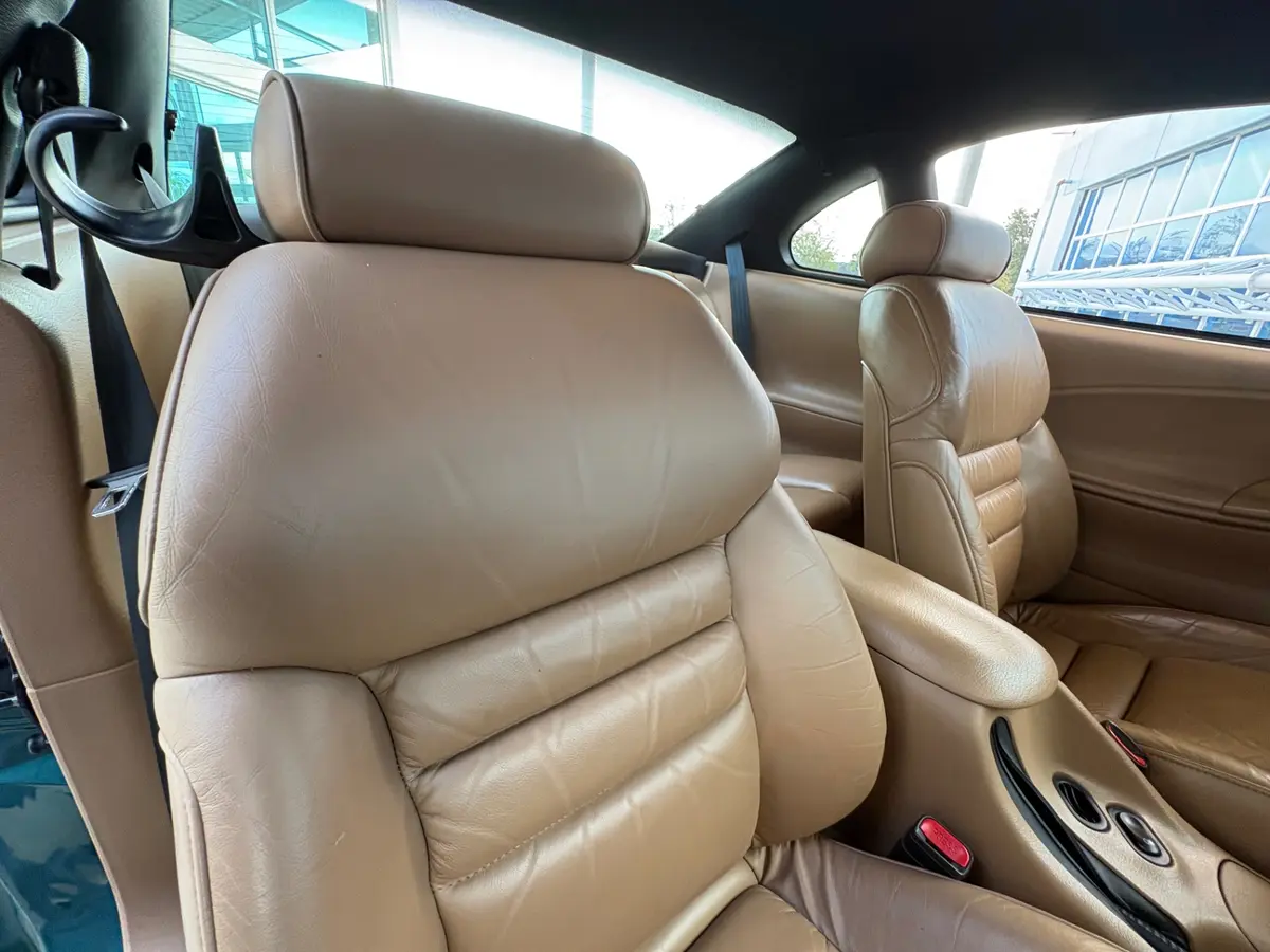 Vehicle photo 41