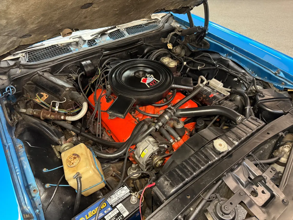 Vehicle photo 14