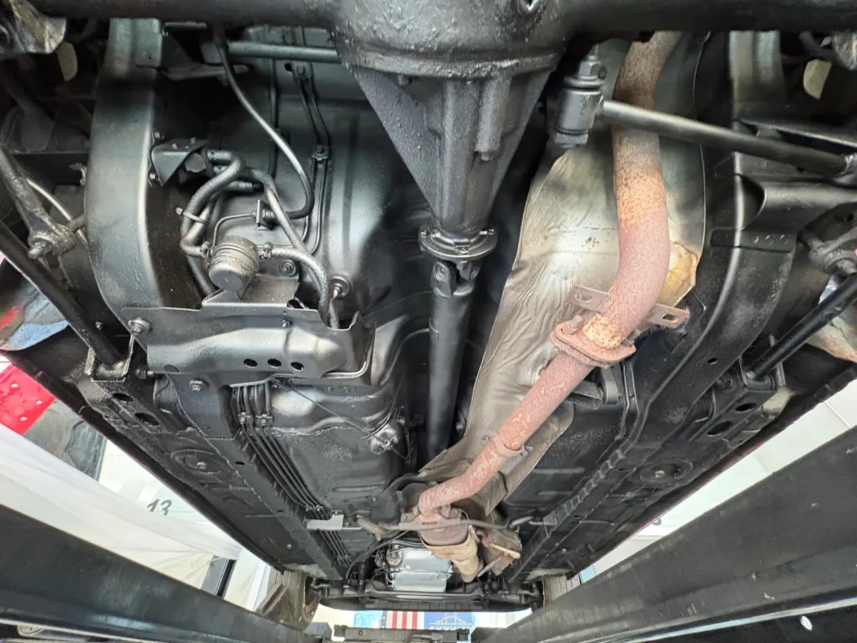 Vehicle photo 47