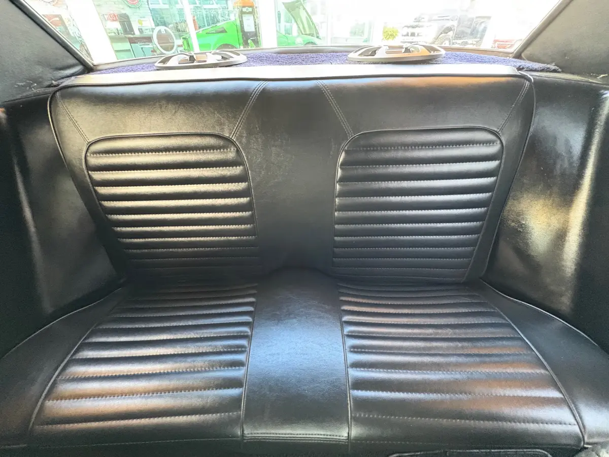 Vehicle photo 36