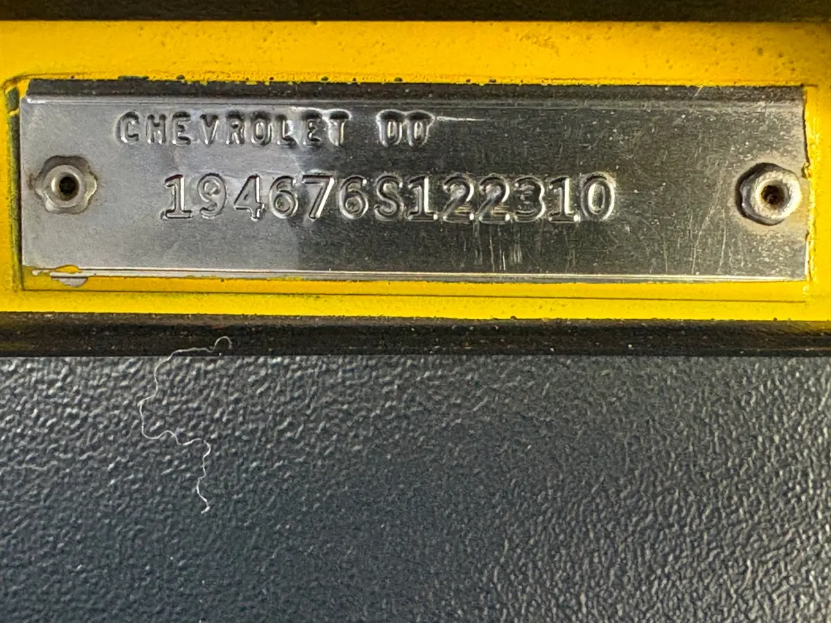 Vehicle photo 30