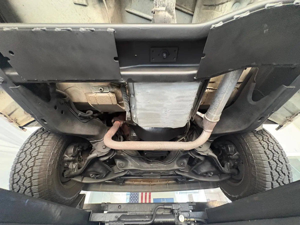 Vehicle photo 47