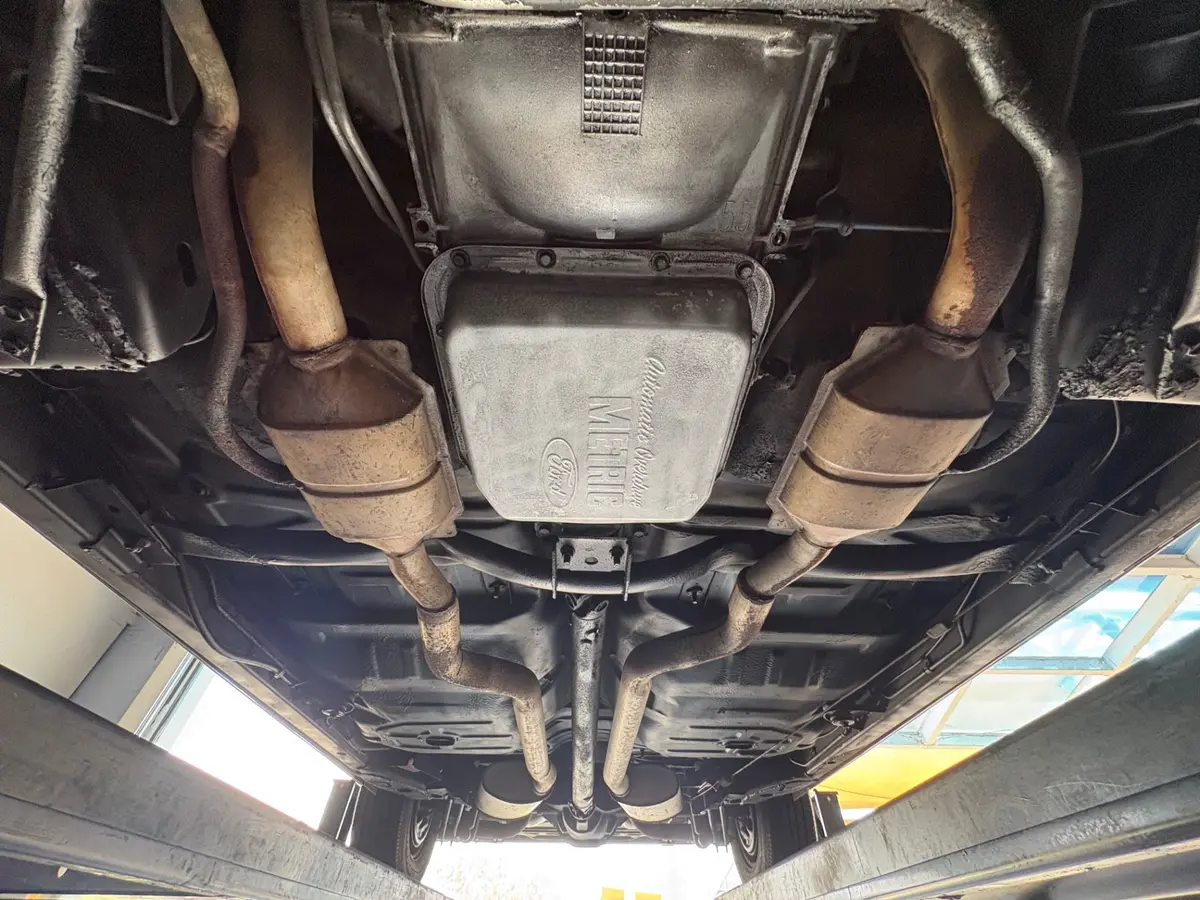 Vehicle photo 63