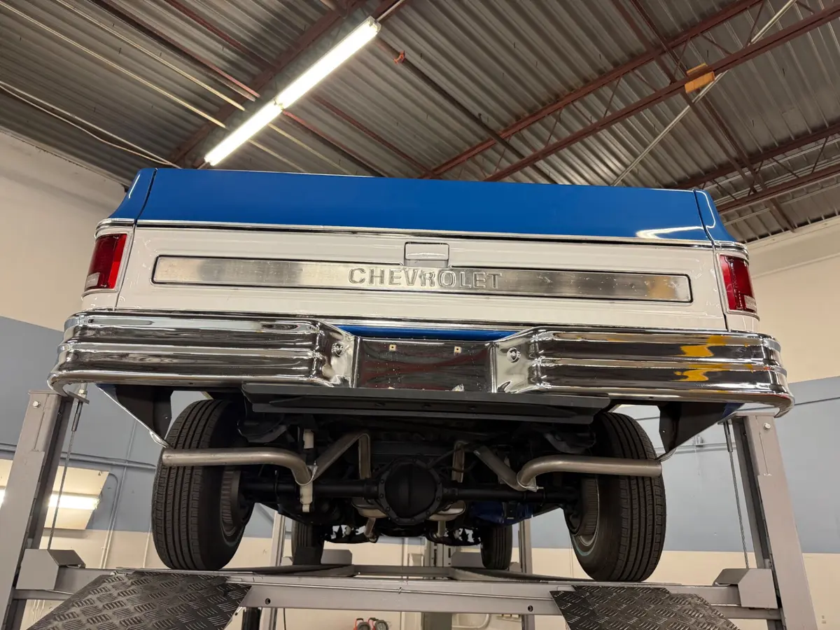 Vehicle photo 42