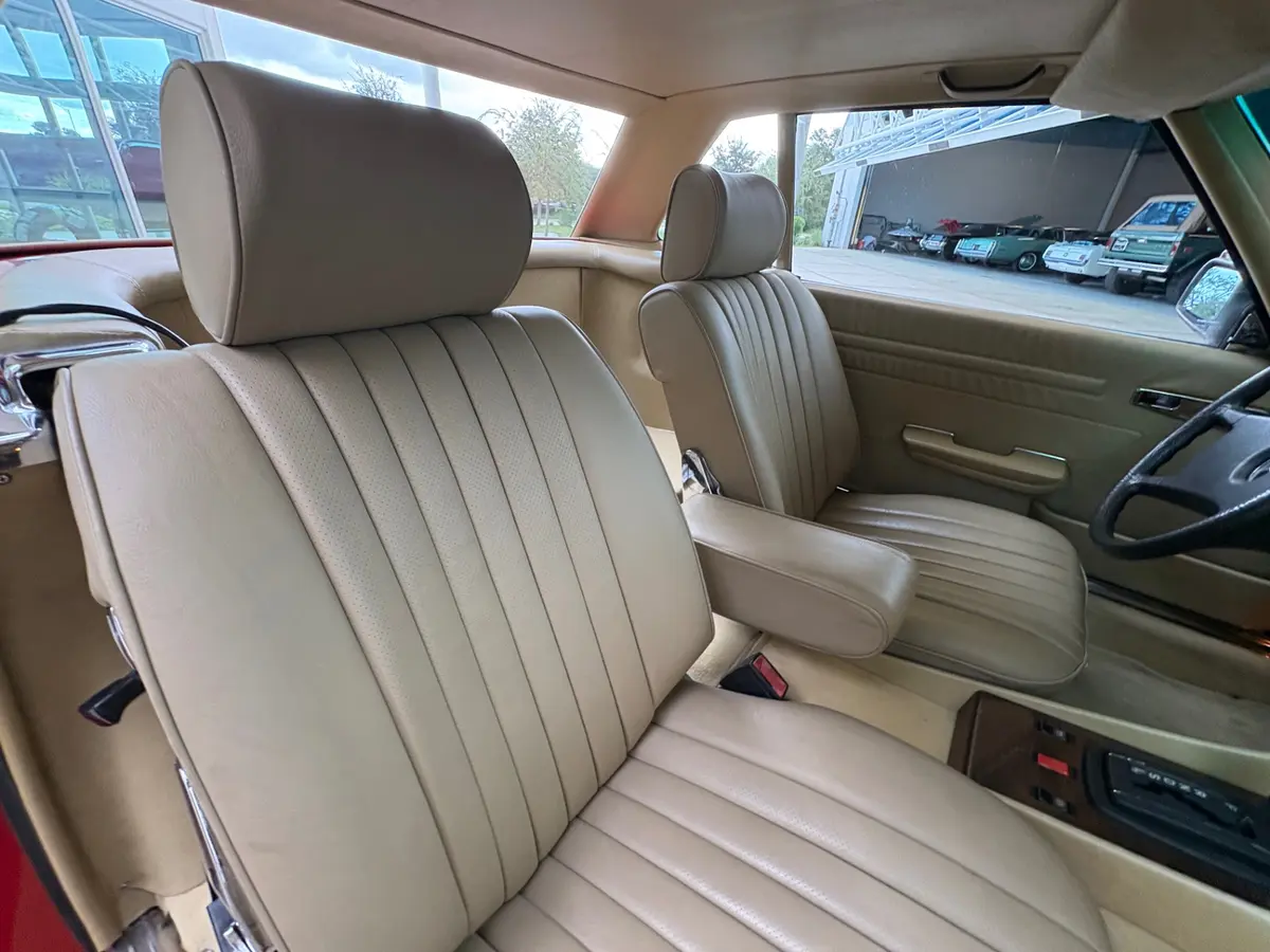 Vehicle photo 40