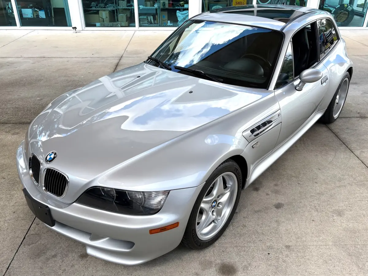 Vehicle photo 20