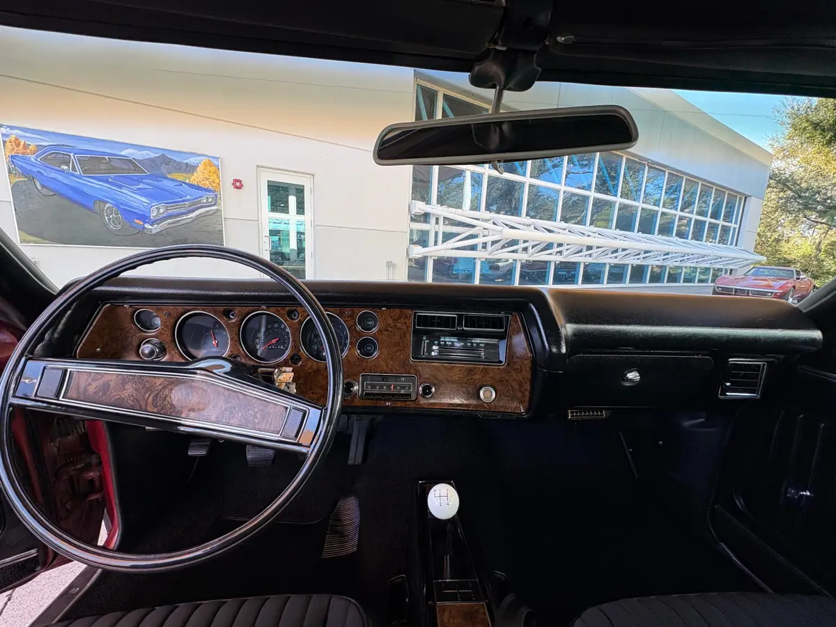 Vehicle photo 58